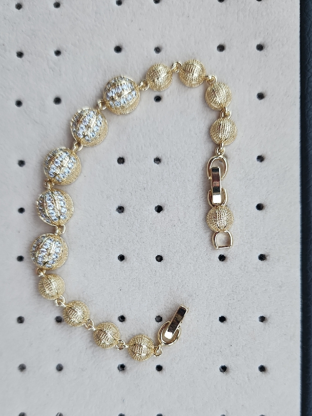 Gold Beaded Bracelet with Textured and Pavé Beads
